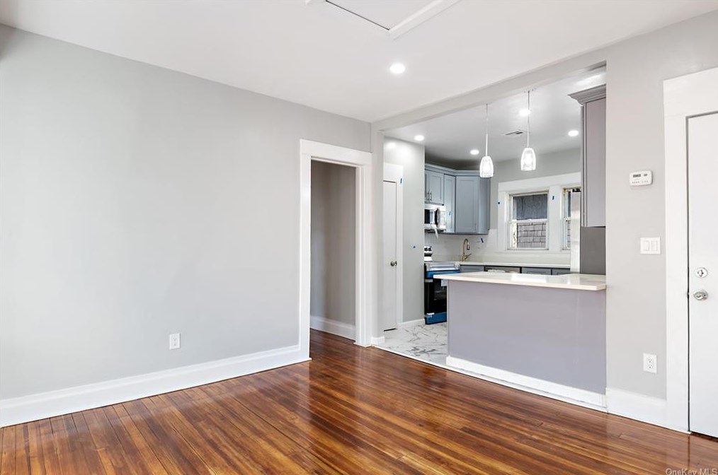 336 S 2nd Ave, Mount Vernon, NY 10550