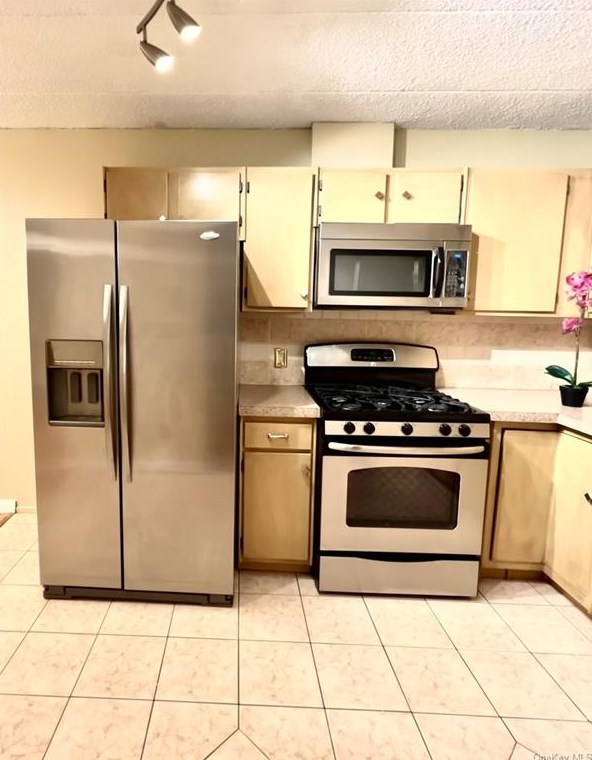 29 Adrian Ave Apt A3, Bronx, NY 10463