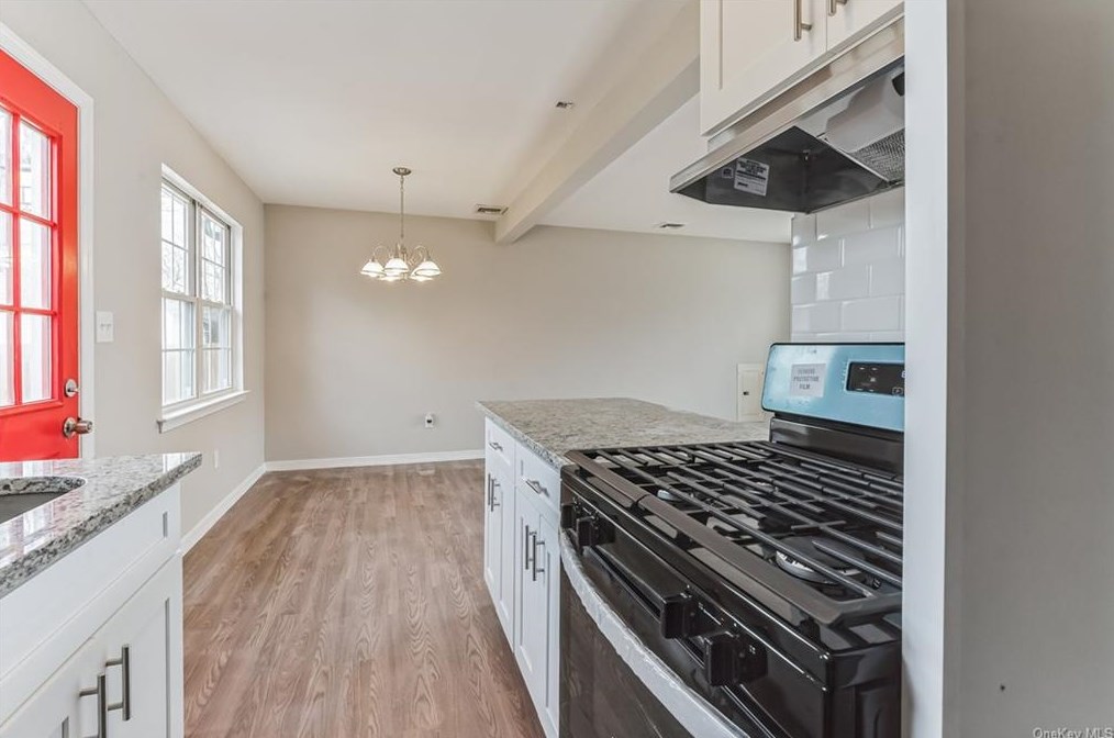 5 Pine Rd, Middle Island NY  11953-1356 exterior