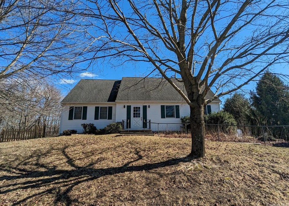 8 Gross St, Pine Bush, NY 12566-7600