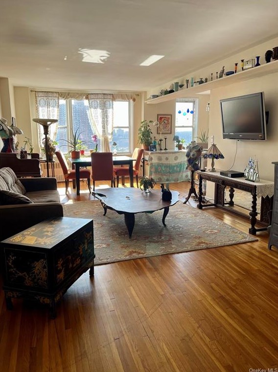 601 Kappock St #5k, Bronx, NY 10463