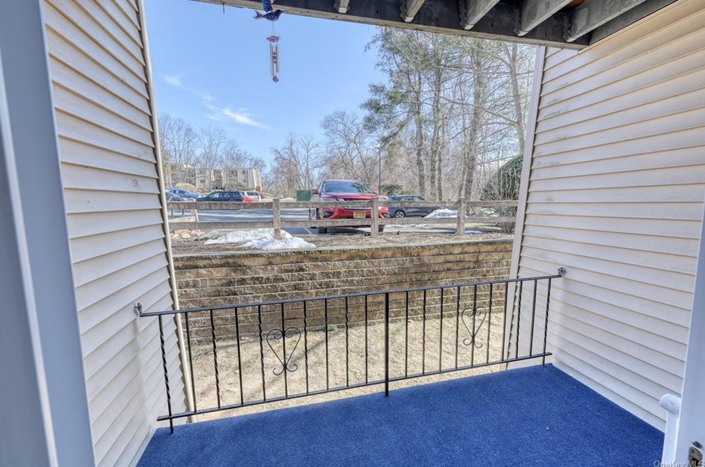 601 Fox Run Ln, Kent Lakes, NY 10512