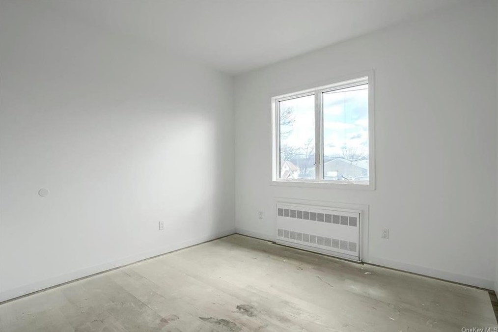 73 Church St, Chestnut Ridge NY  10977-4733 exterior