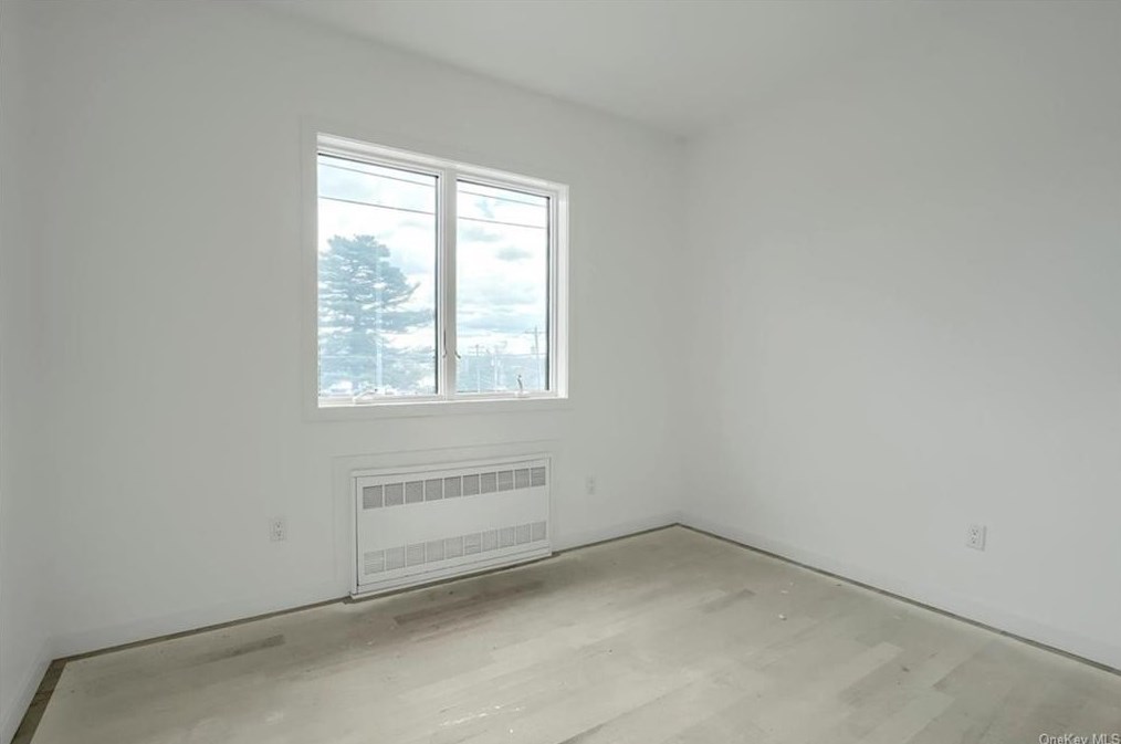 73 Church St, Chestnut Ridge NY  10977-4733 exterior