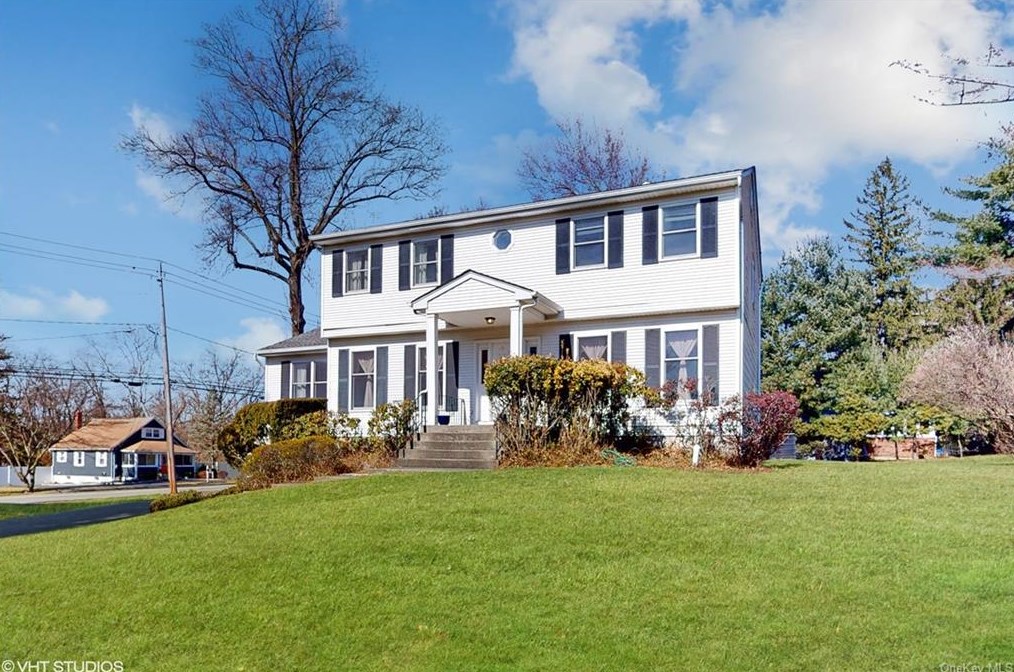 2 Corners Rd, Congers, NY 10920