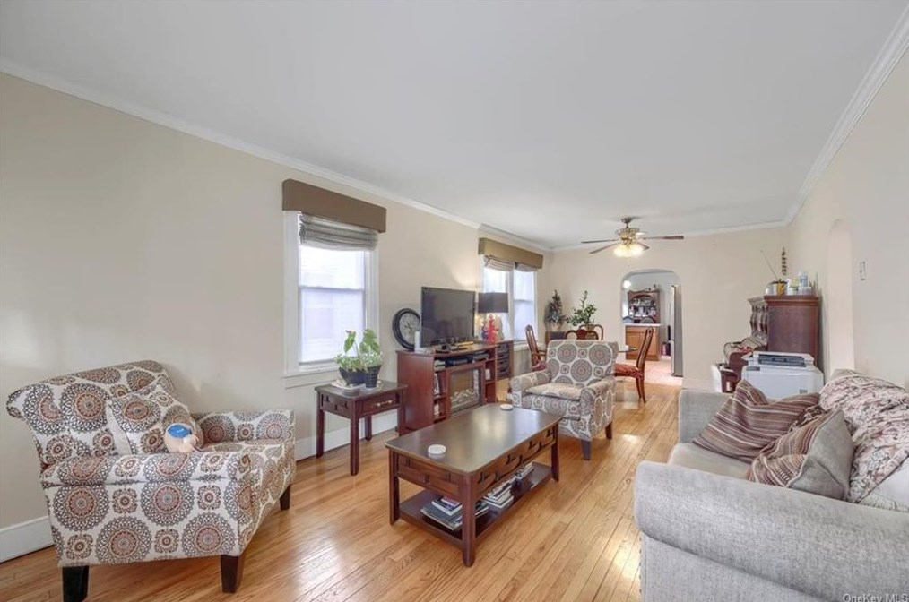 122 North St, Newburgh NY  12550-3302 exterior