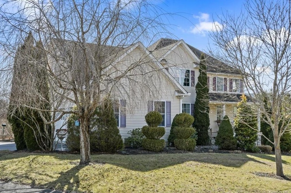 34 Longview Dr, Patterson, NY 12563