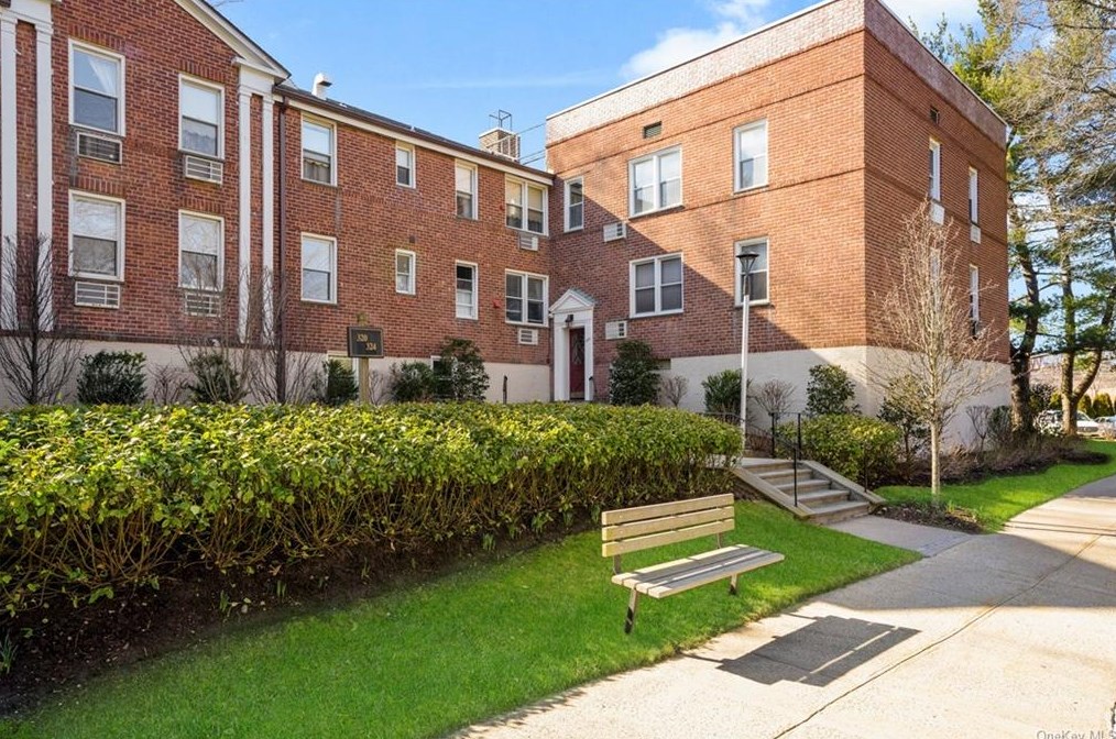 324 Palmer Terrace #2f, Mamaroneck, NY 10543
