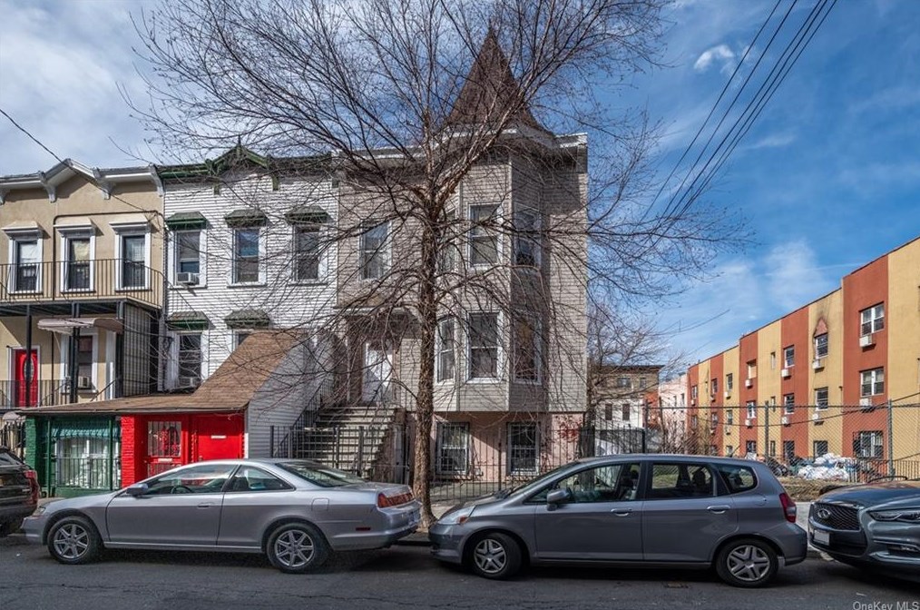 2305 Bathgate Ave, Bronx, NY 10458