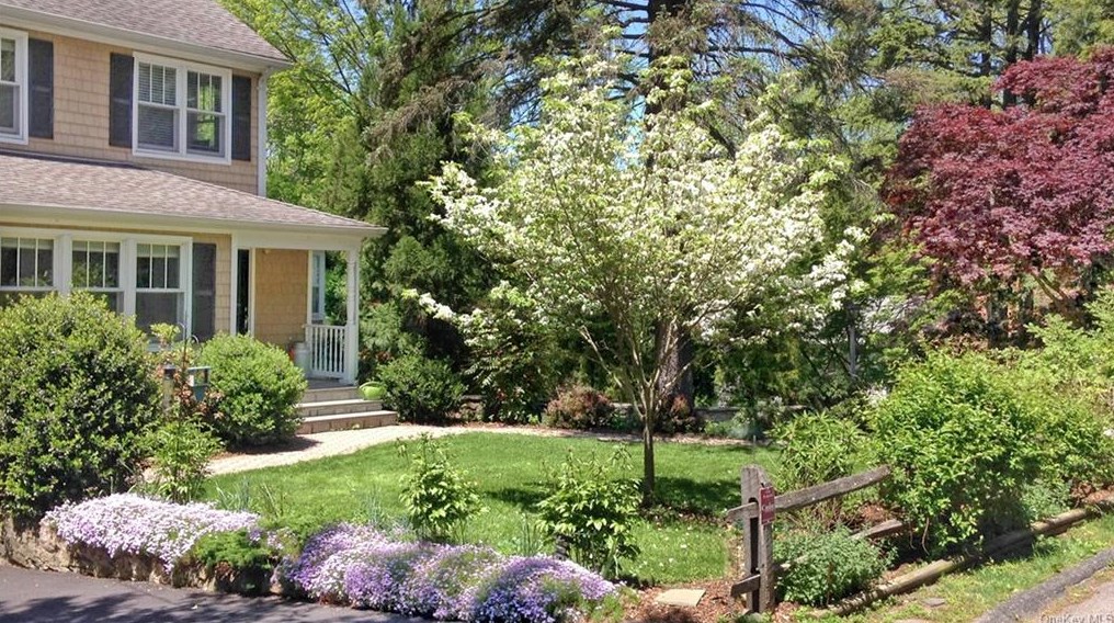 94 Orchard Ridge Rd, Chappaqua, NY 10514