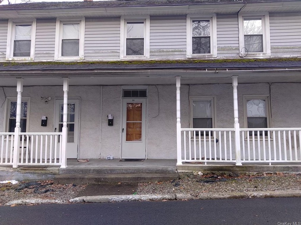18 Wyandotte Ave, Highland Falls, NY 10928