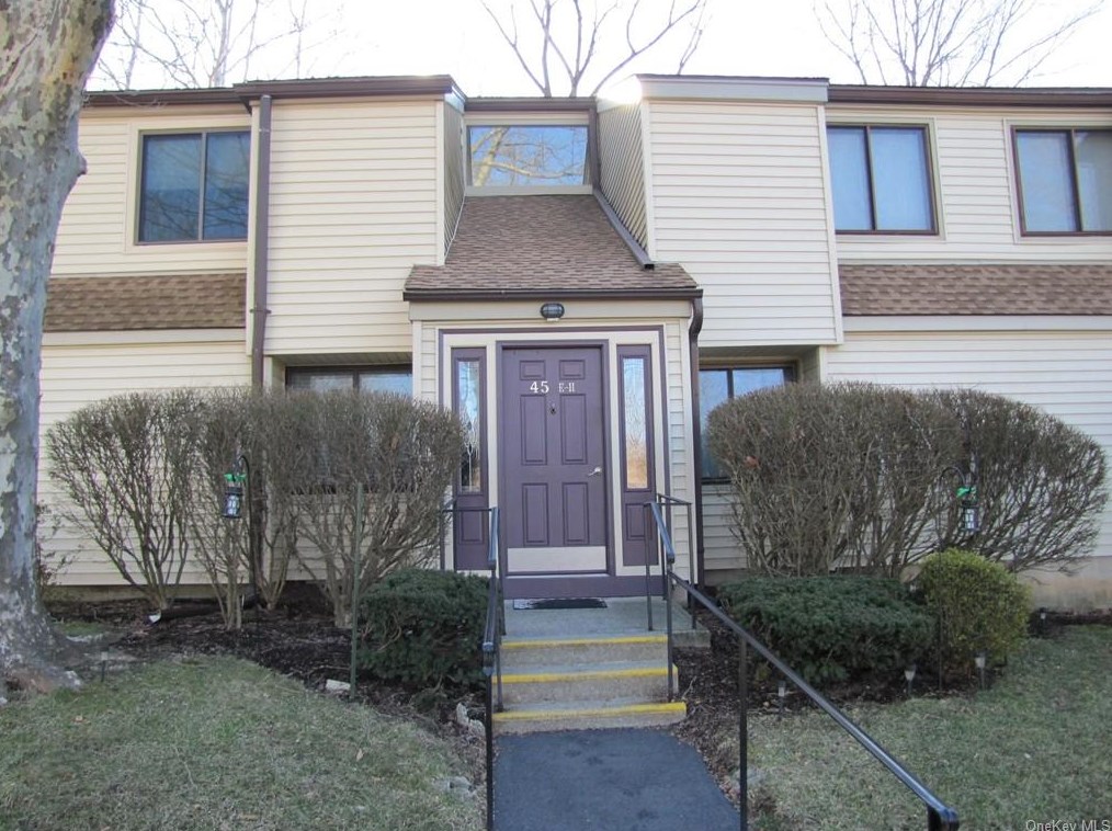 45 Jefferson Oval #f, Yorktown Hgts, NY 10598