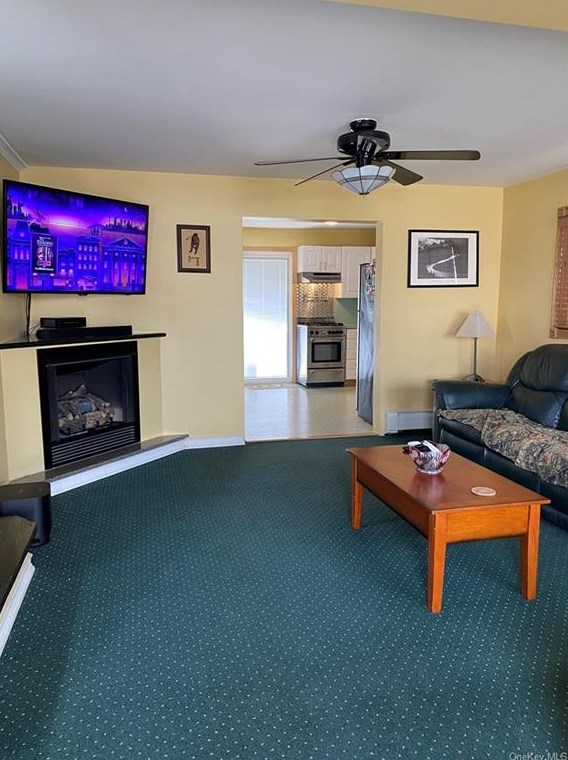 104 Pine St, Rockville Centre NY  11570-2517 exterior