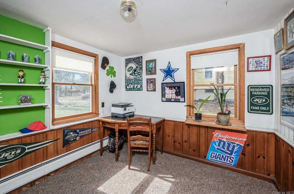 226 Townline Rd, Chestnut Ridge NY  10965-1264 exterior