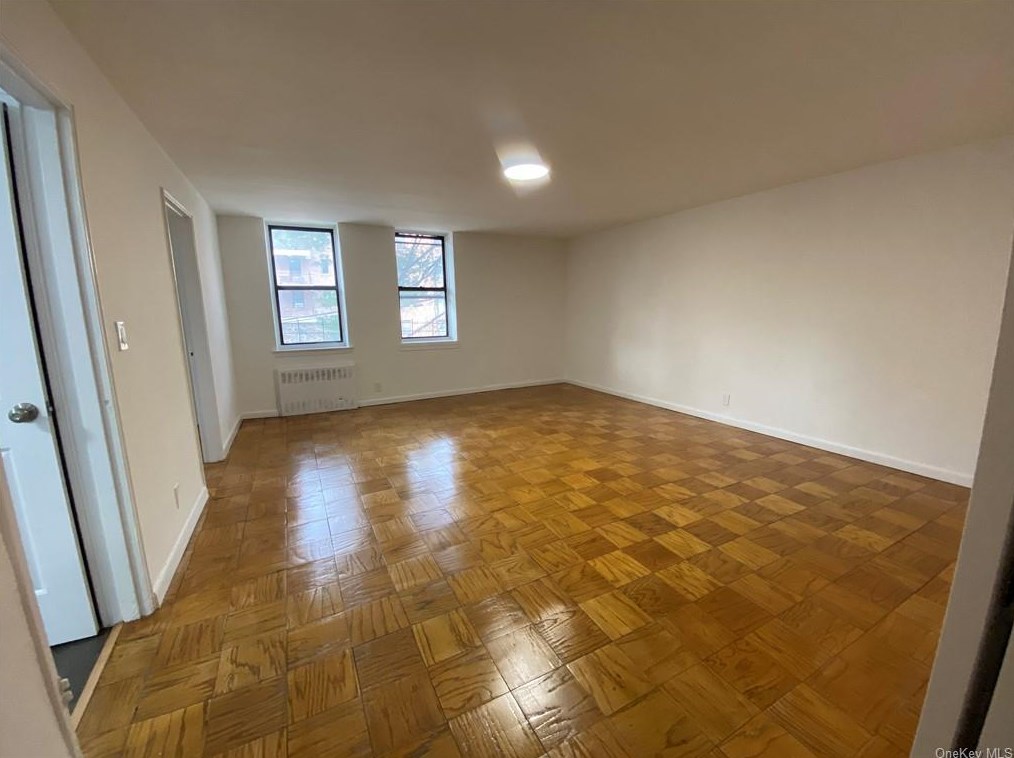 270 N Broadway #lr, Yonkers, NY 10701