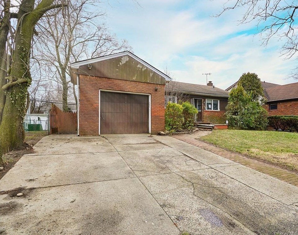 1491 Peninsula Blvd, Hewlett, NY 11557