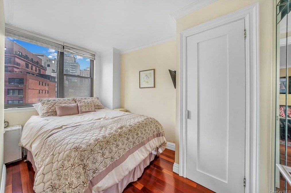 225 E 36th St #9j, New York, NY 10016