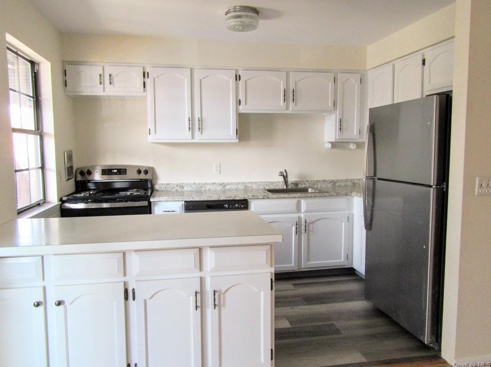 33 Weathervane Dr Apt 16, Washingtonville, NY 10992