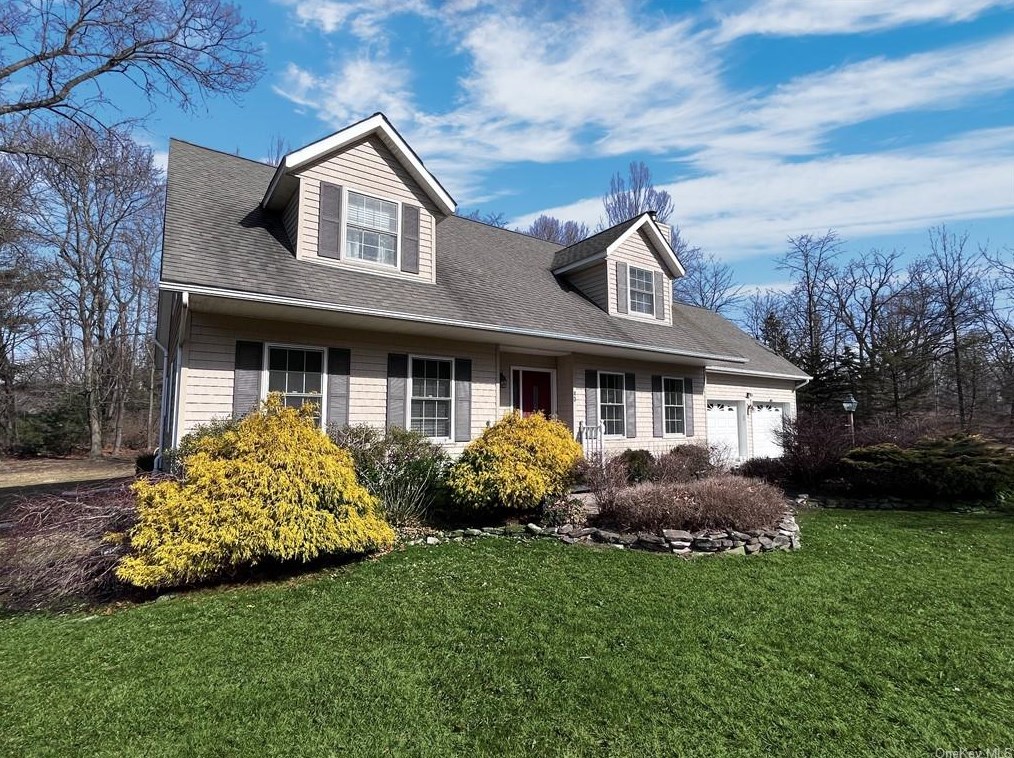 40 Agnes Rd, Newburgh, NY 12553-8726
