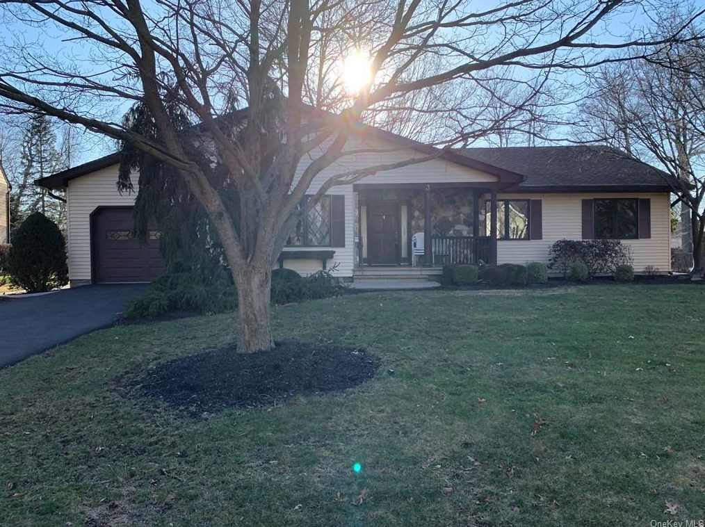 3 Ahearn Ave, Valley Cottage, NY 10989