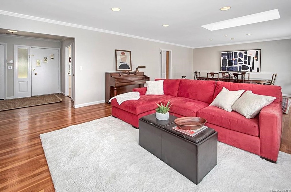 15 Shady Ln, Chappaqua, NY 10514
