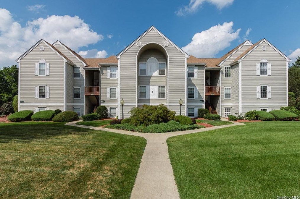 1122 Washington Green #kg4, Newburgh, NY 12553