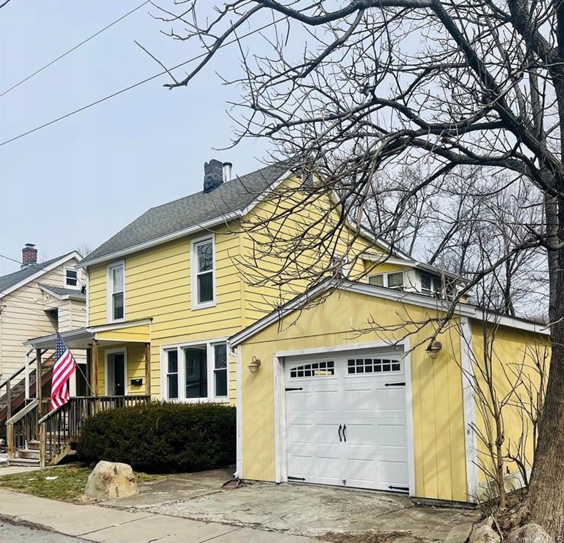 107 Jewell St, Maybrook, NY 12543