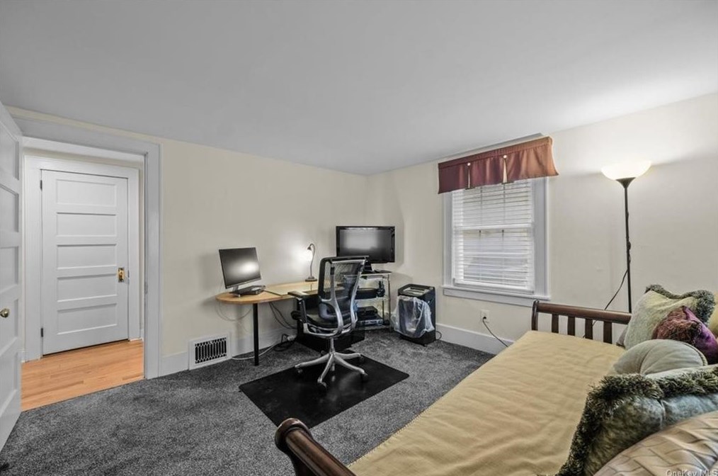 708 Forest Glen Rd, Monroe NY  10950-5546 exterior