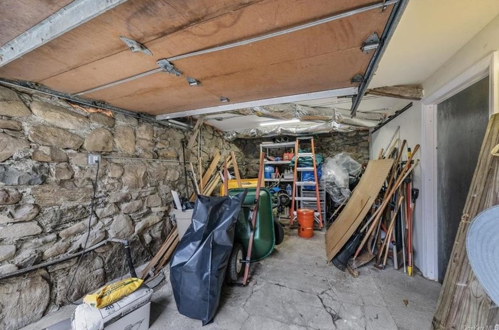 708 Forest Glen Rd, Monroe NY  10950-5546 exterior