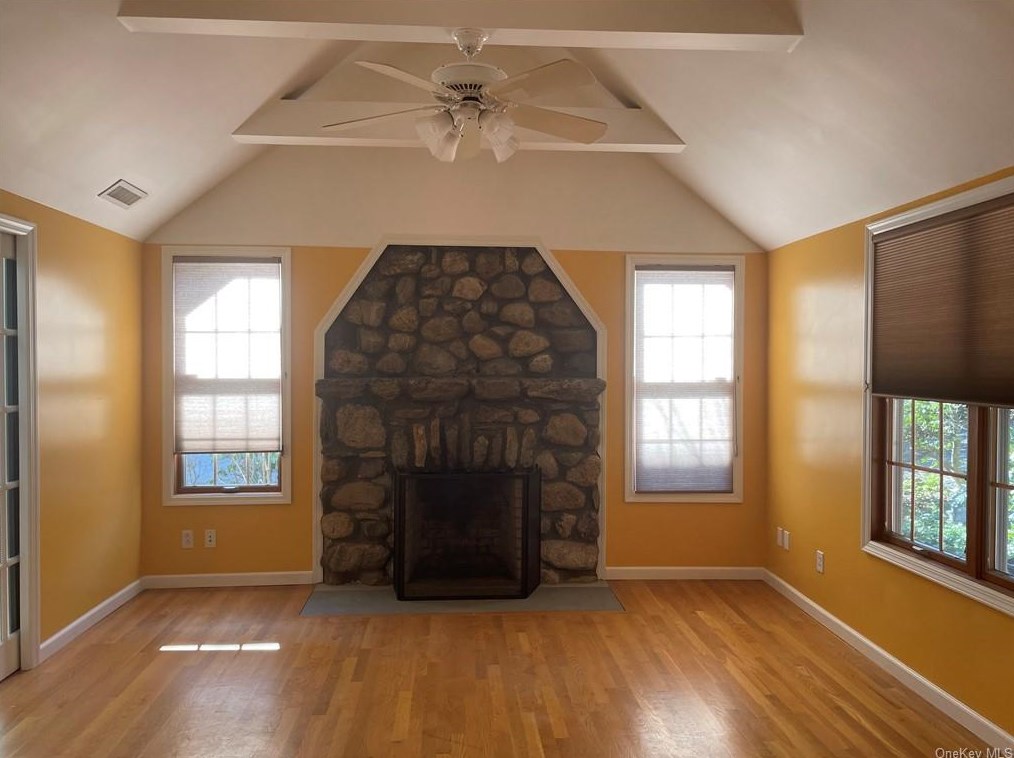 220 Rockingstone Ave, Larchmont, NY 10538