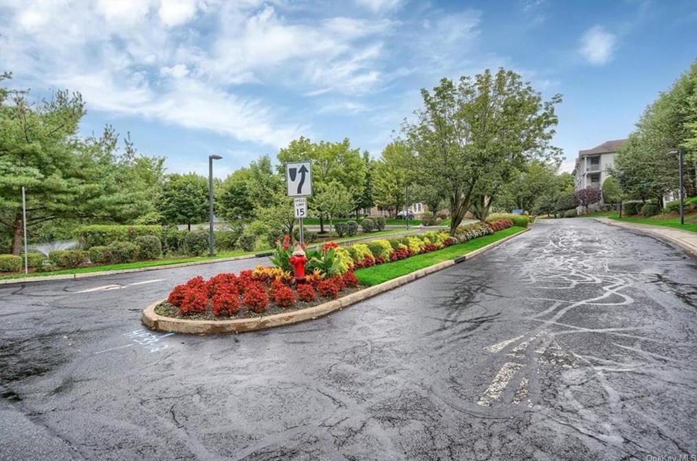 32 N De Baun Ave #304, Airmont, NY 10901
