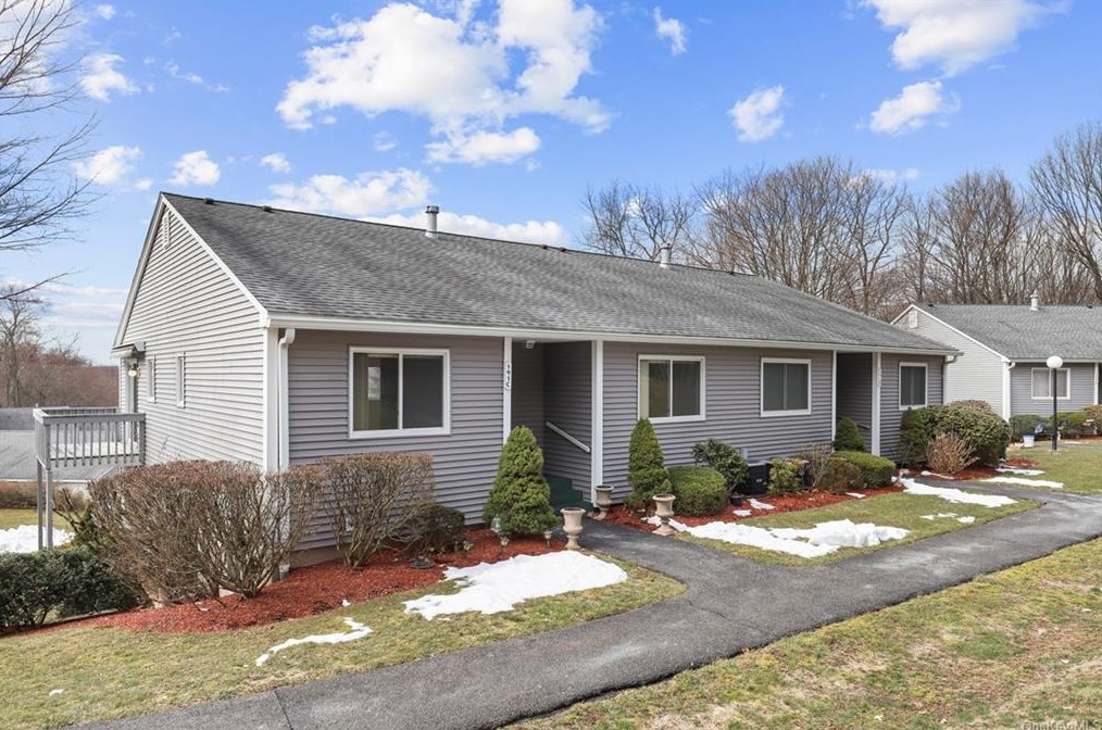 191 Long Hill Dr #c, Yorktown Hgts, NY 10598