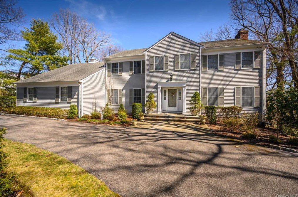 66 Mountain Peak Rd, Chappaqua, NY 10514