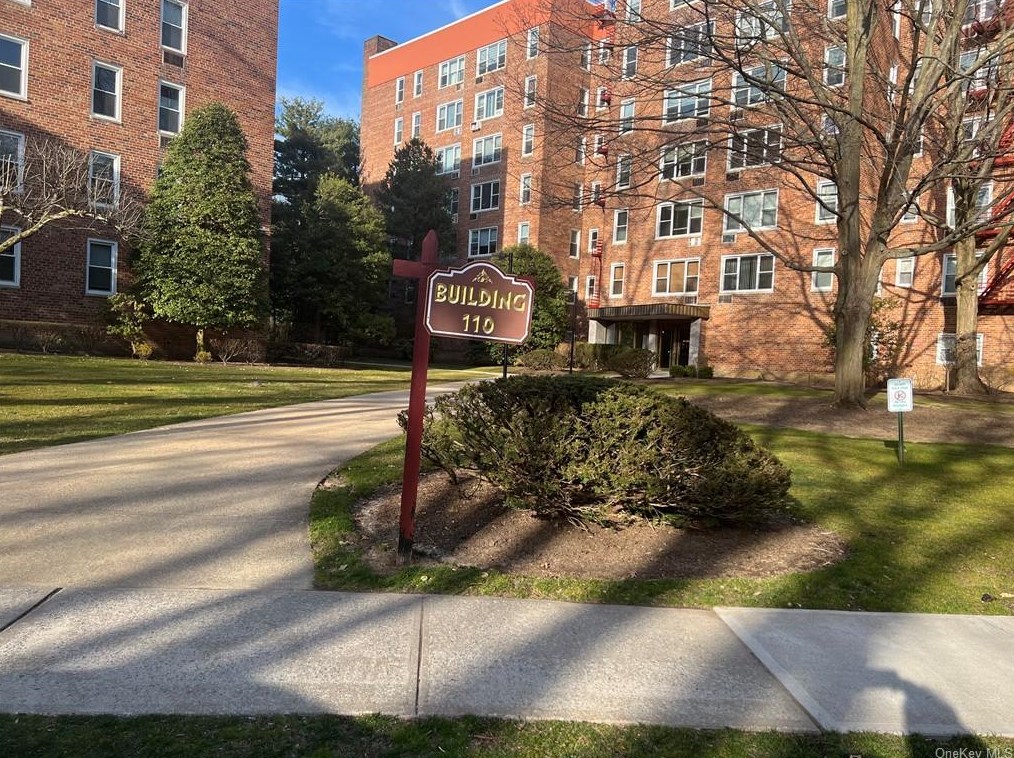 110 Dehaven Dr #116, Yonkers, NY 10703