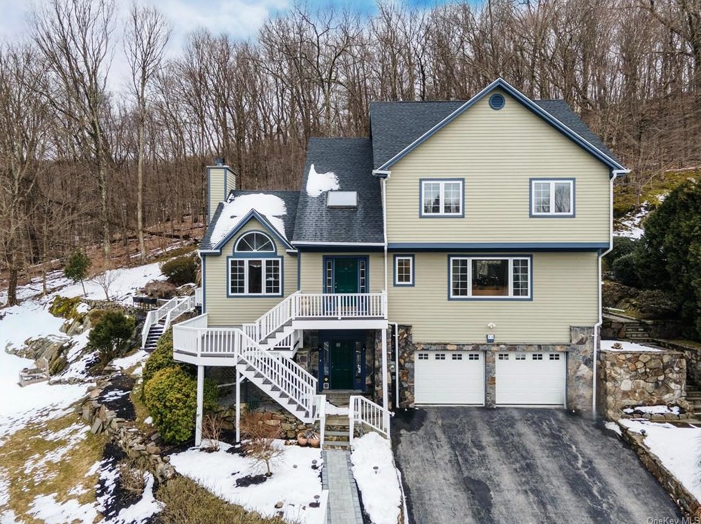 15 Wellington Ct, Yorktown Hgts, NY 10598