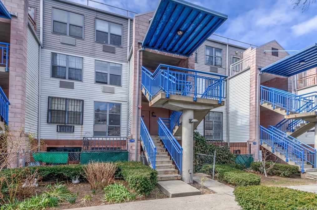 774 Brook Ave #b, Bronx, NY 10451