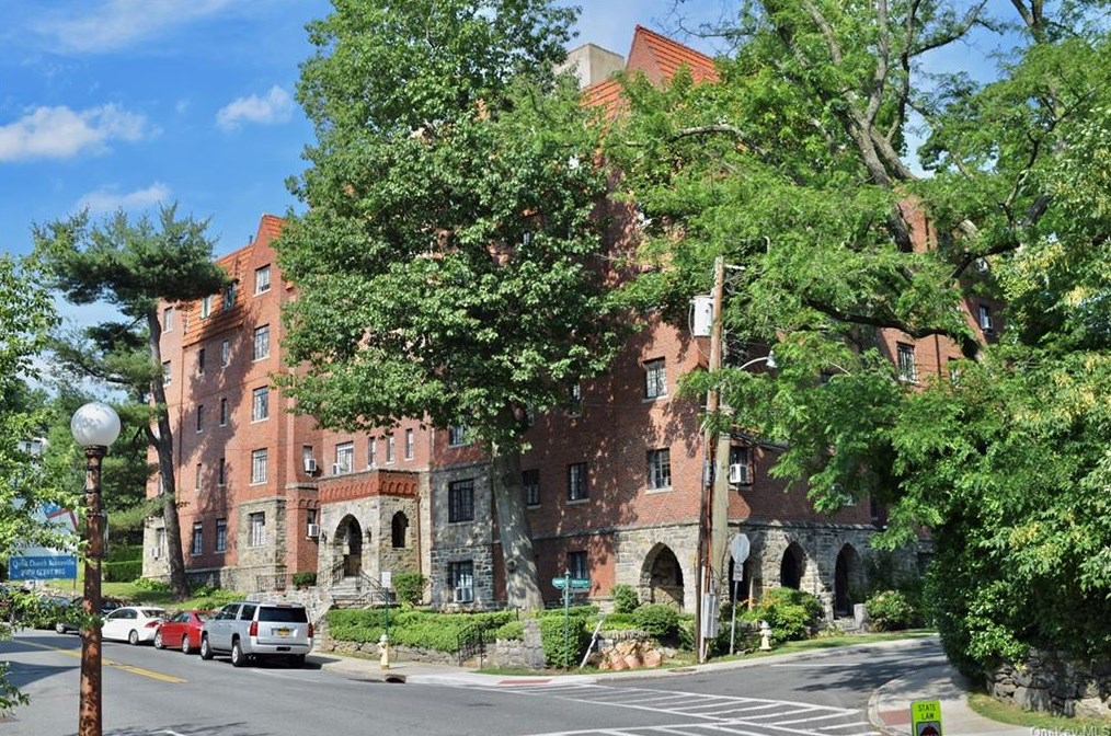 22 Sagamore Rd #5c, Yonkers, NY 10708