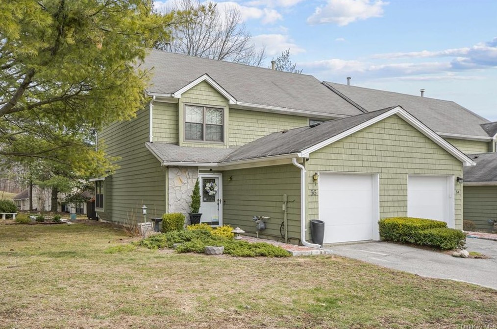 56 Jonathan Dr, Mahopac, NY 10541