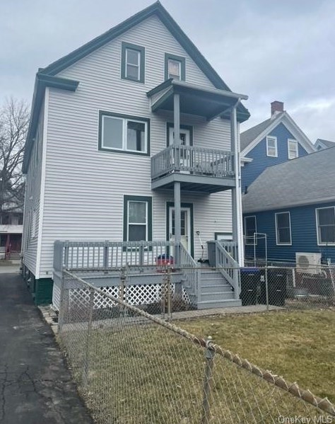 15 Taylor Ave #2, Poughkeepsie, NY 12601