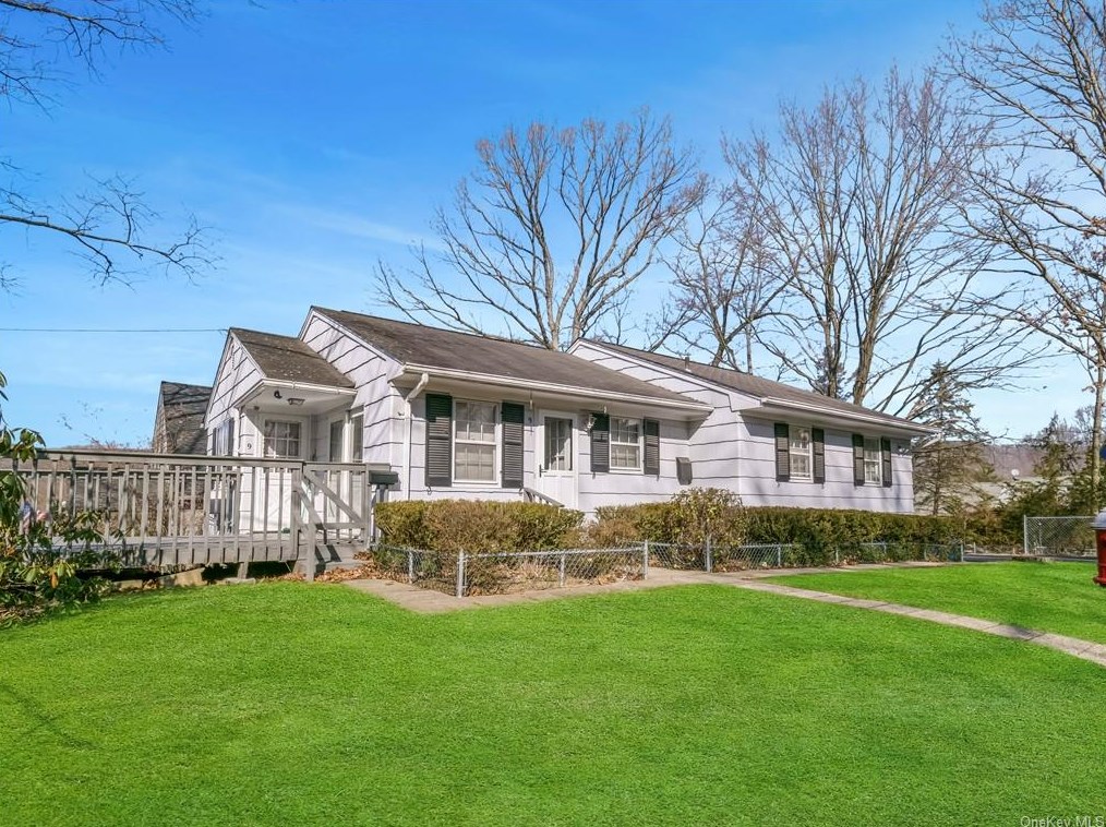 9 James St, Airmont, NY 10901