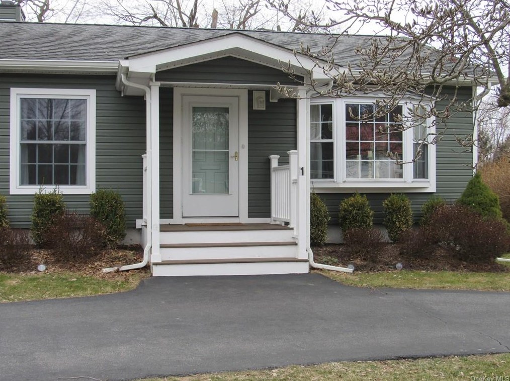 1 Fletcher St, Goshen, NY 10924