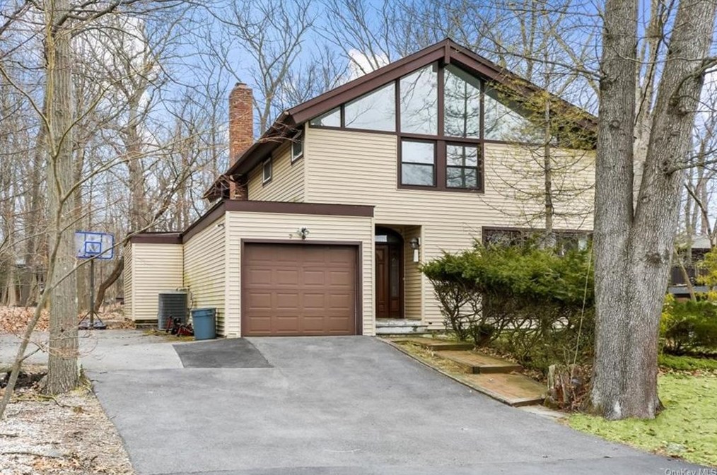 7 Rest Ave, Ardsley, NY 10502-1907