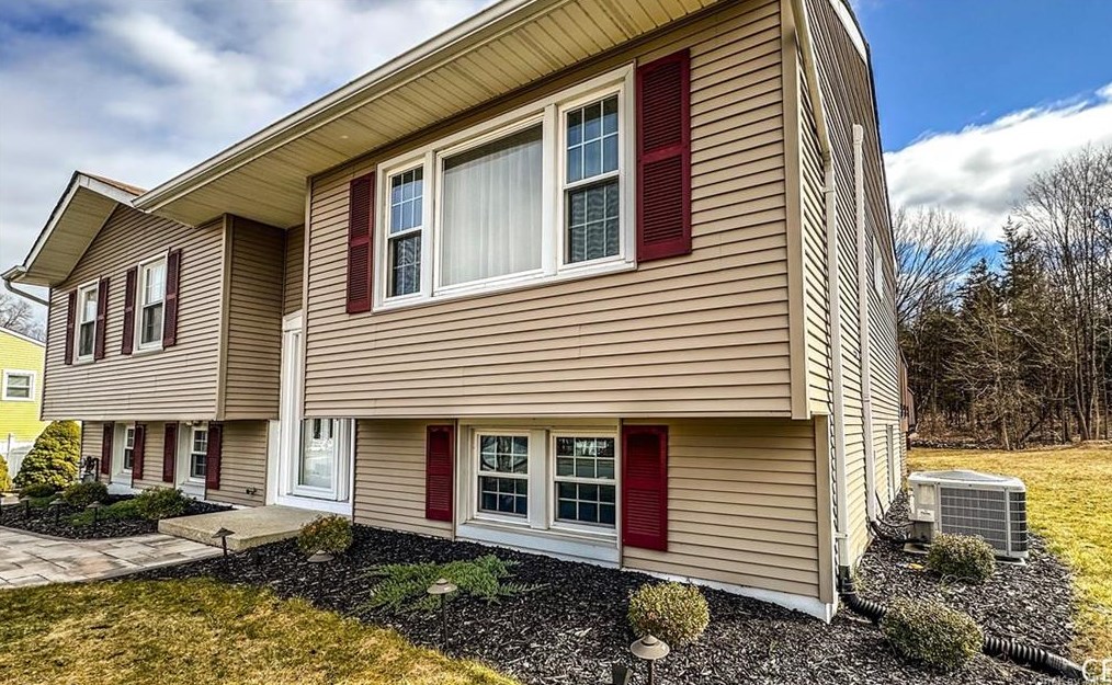 10 Amy Rd, Washingtonville, NY 10992