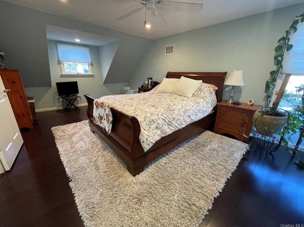 42 George Ave, Chestnut Ridge NY  10965-1833 exterior