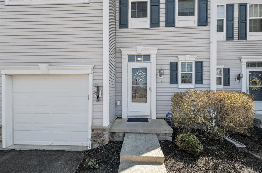 22 Brighton Dr #2203, Newburgh, NY 12550