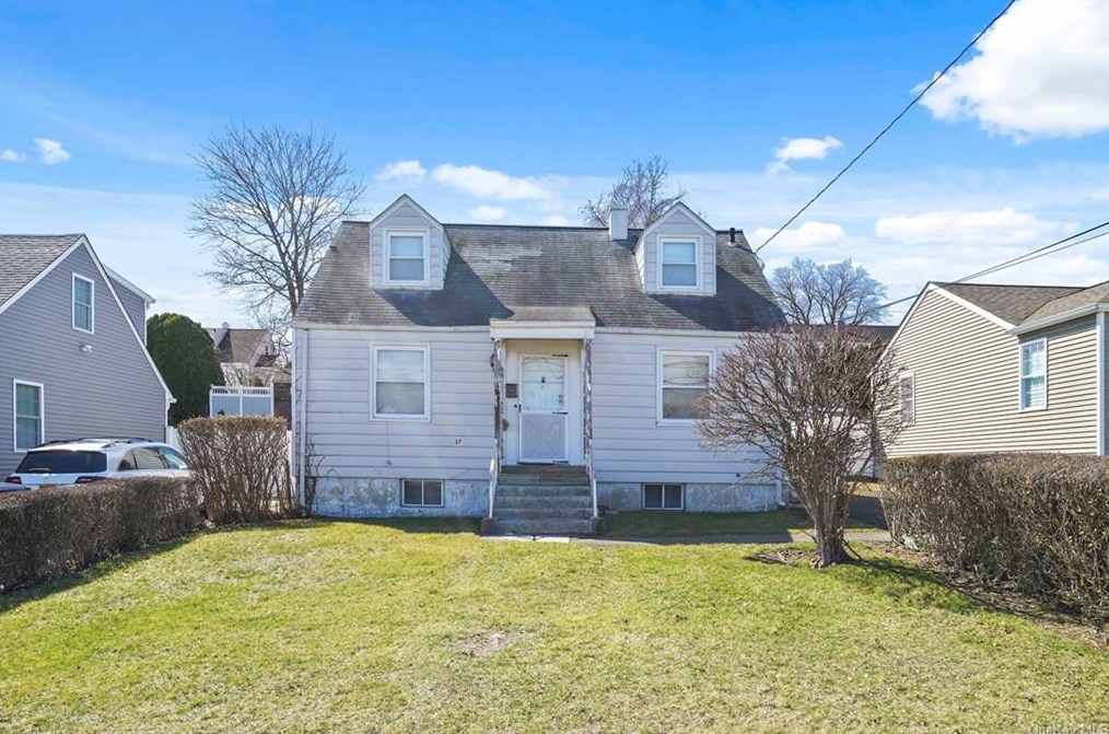 37 Kathwood Rd, Yonkers, NY 10710