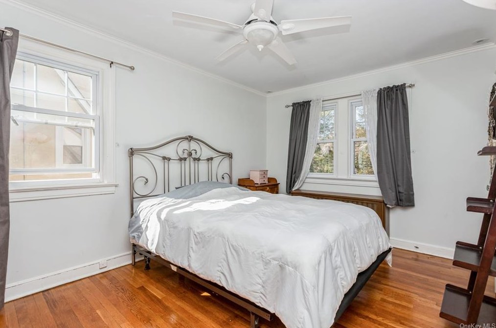 84 Lockwood Ave, Yonkers NY  10701-5028 exterior