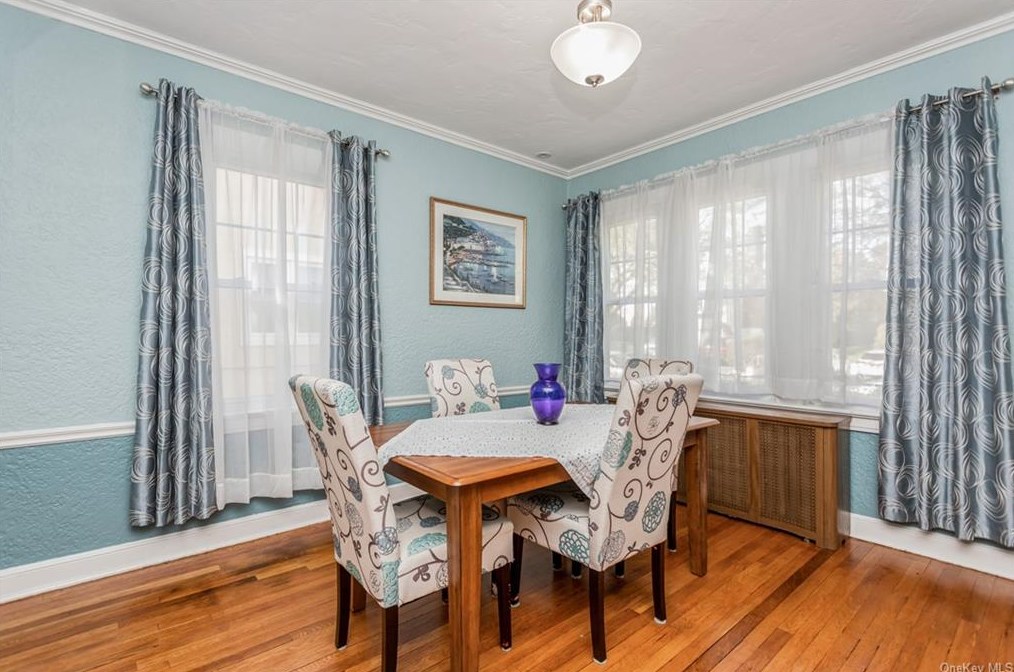 84 Lockwood Ave, Yonkers NY  10701-5028 exterior