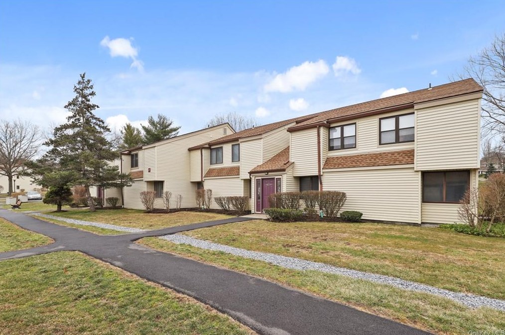 47 Jefferson Oval #f, Yorktown Hgts, NY 10598