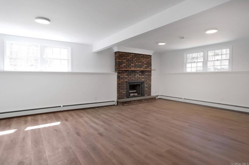 38 Ponderosa Rd, Kent Lakes NY  10512-3633 exterior